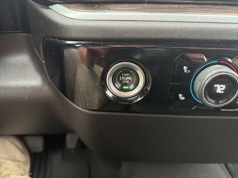 Used 2022 Chevrolet Silverado 1500 LT image 30