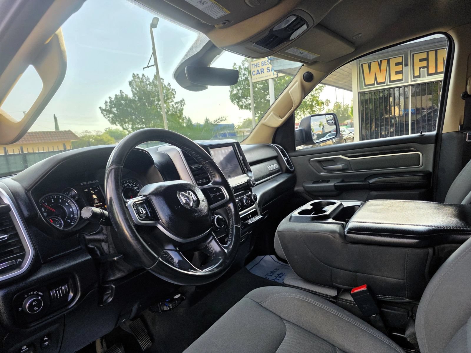 Used 2019 RAM 1500 Big Horn RWD image 5