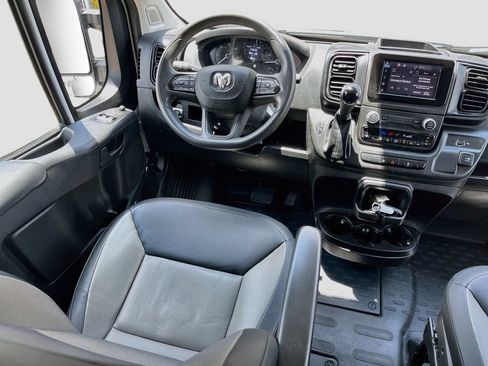 Used 2025 RAM ProMaster 2500 w/ Convenience Group FWD image 20