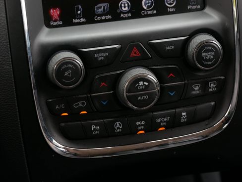 Used 2016 Dodge Durango Citadel w/ Premium Entertainment Group AWD/4WD image 22
