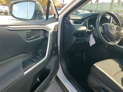 Used 2025 Toyota RAV4 LE image 8