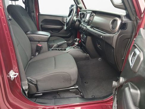 Used 2021 Jeep Wrangler Unlimited Sport image 23