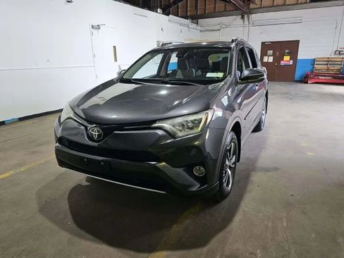 Used 2017 Toyota RAV4 XLE w/ Plus Special Value Package AWD/4WD image 1