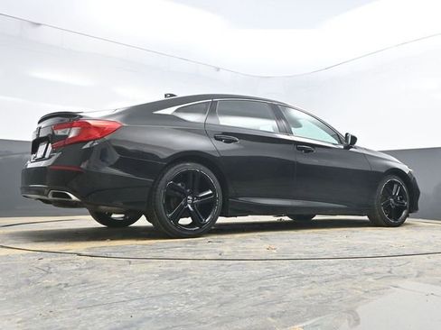 Used 2018 Honda Accord Sport image 29