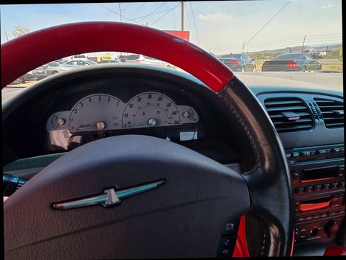 Used 2002 Ford Thunderbird RWD image 9