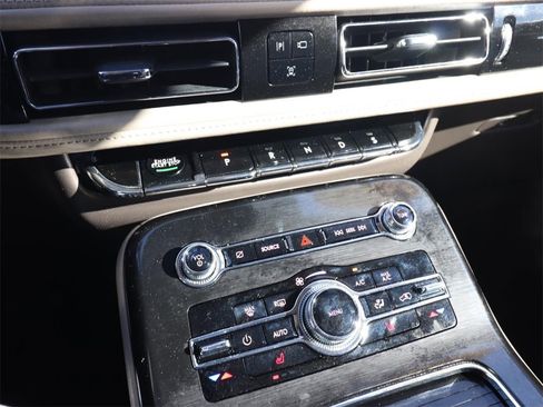 Used 2021 Lincoln Nautilus FWD w/ Equipment Group 101A image 21