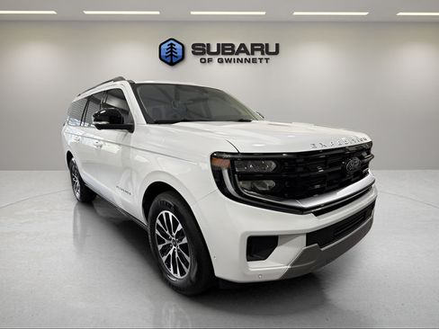 Used 2025 Ford Expedition Max Platinum AWD/4WD image 6