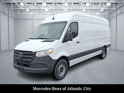 Used 2026 Mercedes-Benz Sprinter 2500 image 2