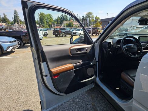 Used 2023 Ford Bronco Sport Badlands w/ Premium Package AWD/4WD image 19