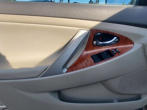 Used 2009 Toyota Camry XLE image 23