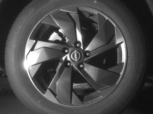 Used 2025 Nissan Rogue SV AWD/4WD image 15