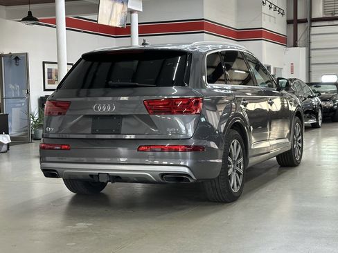 Used 2018 Audi Q7 3.0T Premium Plus w/ Premium Plus Package image 2