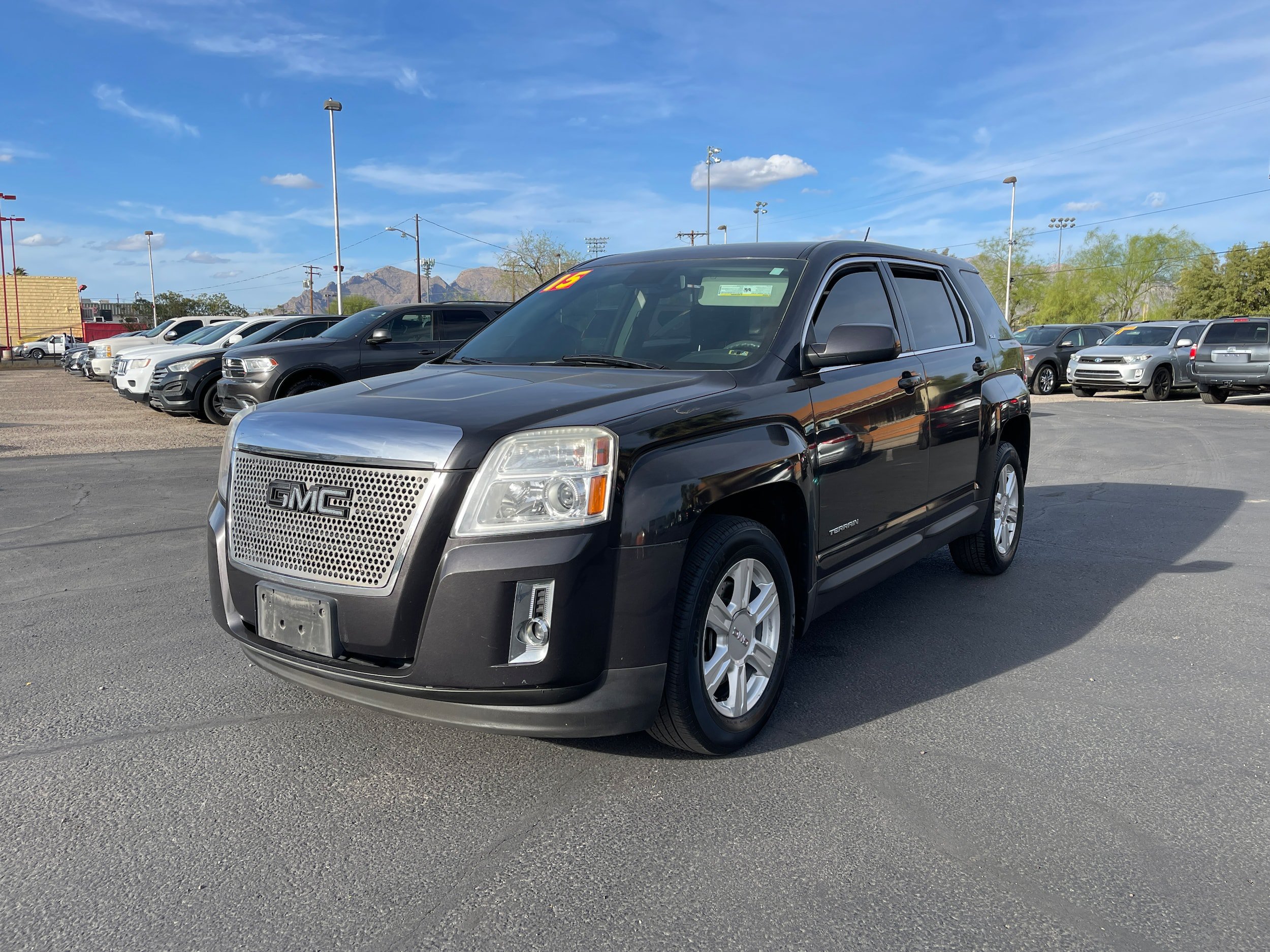 Used 2015 GMC Terrain SLE FWD image 1