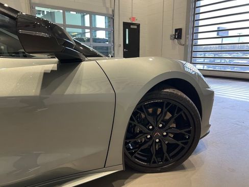 Used 2023 Chevrolet Corvette Stingray Premium Conv w/ Stealth Interior Trim Package RWD image 4
