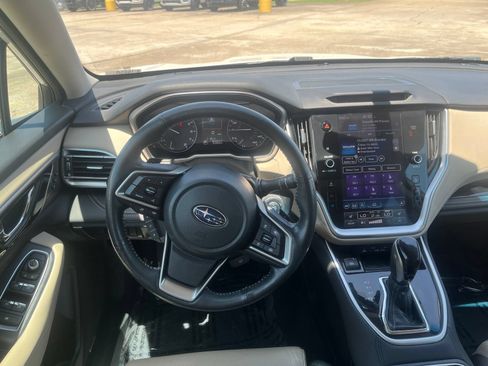 Used 2022 Subaru Outback Limited AWD/4WD image 11