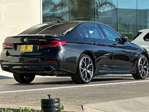 Used 2023 BMW 530e w/ Executive Package image 3