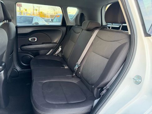 Used 2017 Kia Soul image 14