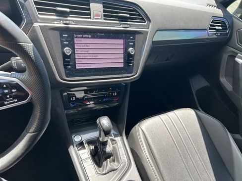 Used 2024 Volkswagen Tiguan SE R-Line image 12