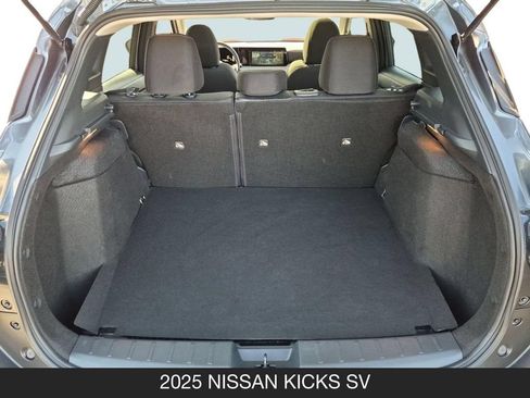 Used 2025 Nissan Kicks SV w/ SV Premium Package AWD/4WD image 25