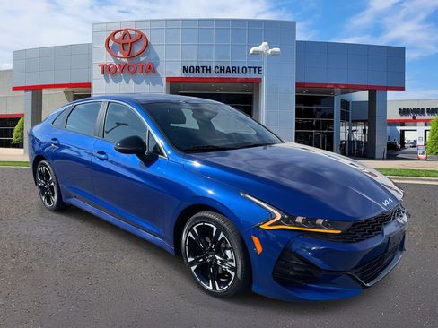 Used 2024 Kia K5 GT-Line w/ GT-Line Premium Package image 3