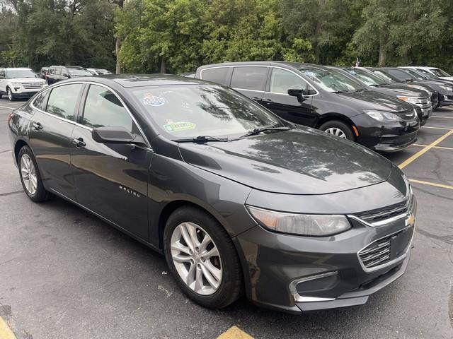 Used 2016 Chevrolet Malibu LT FWD image 2