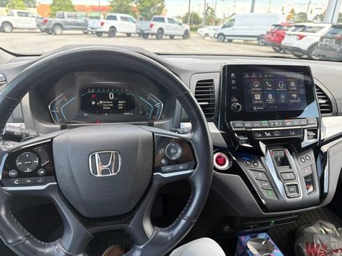 Used 2019 Honda Odyssey Elite image 11