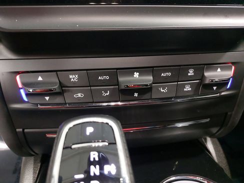 Used 2023 Maserati Ghibli Modena RWD image 23