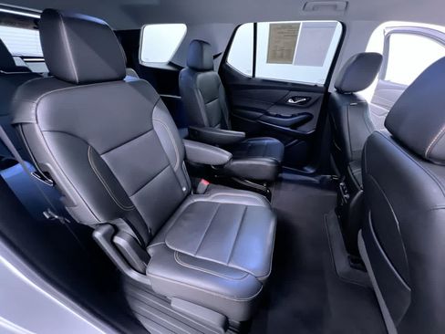 Used 2019 Chevrolet Traverse LT FWD image 37