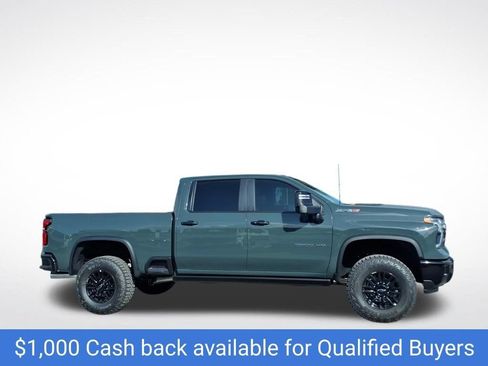 New 2026 Chevrolet Silverado 2500 ZR2 AWD/4WD image 2