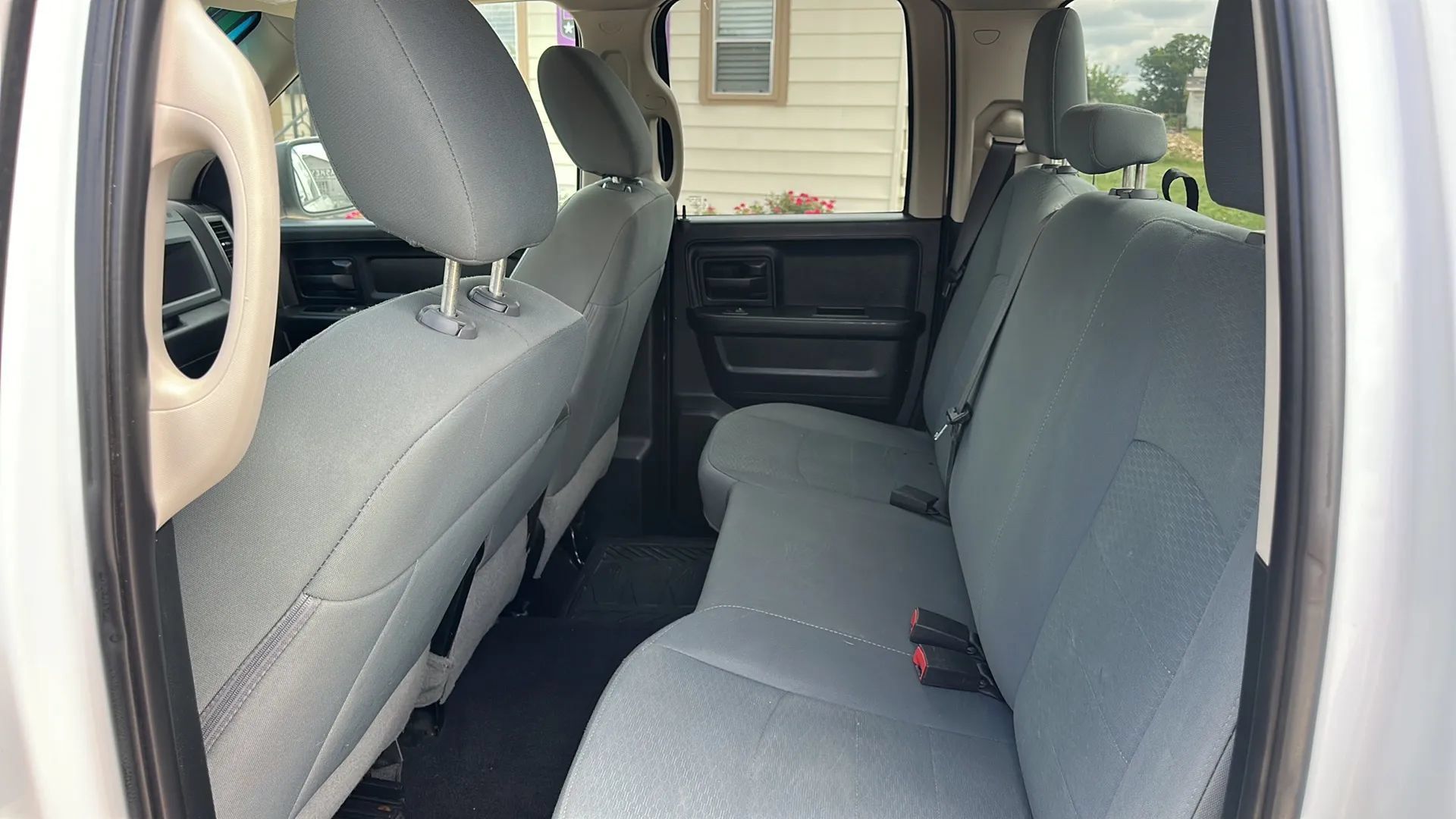 Used 2018 RAM 1500 Express w/ Express Value Package AWD/4WD image 13