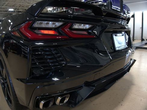 Used 2023 Chevrolet Corvette Stingray Preferred Cpe w/ Z51 Performance Package image 18