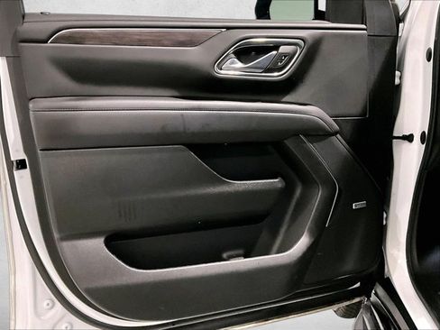 Used 2023 Chevrolet Tahoe LT w/ Luxury Package RWD image 18