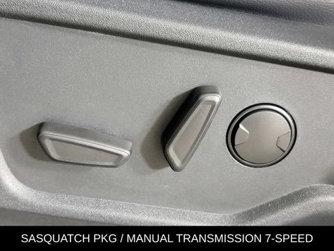 Used 2024 Ford Bronco Badlands w/ Sasquatch Package AWD/4WD image 14