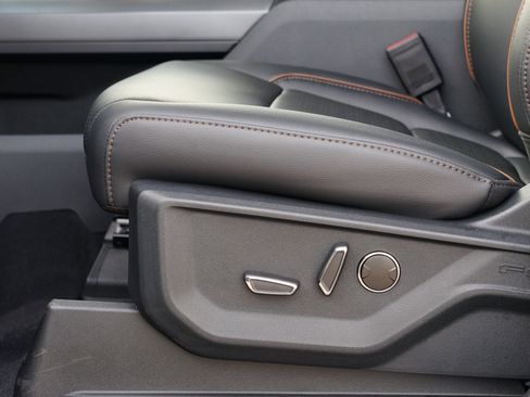 New 2025 Ford F150 Lariat w/ Equipment Group 502A High image 17