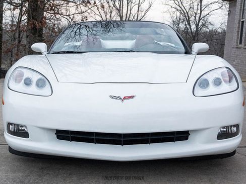 Used 2010 Chevrolet Corvette Convertible w/ Preferred Equipment Group image 13
