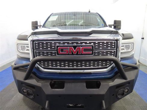 Used 2017 GMC Sierra 1500 SLT w/ All Terrain X Package AWD/4WD image 2