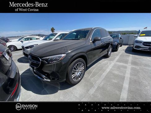 Certified 2026 Mercedes-Benz GLC 300 image 1