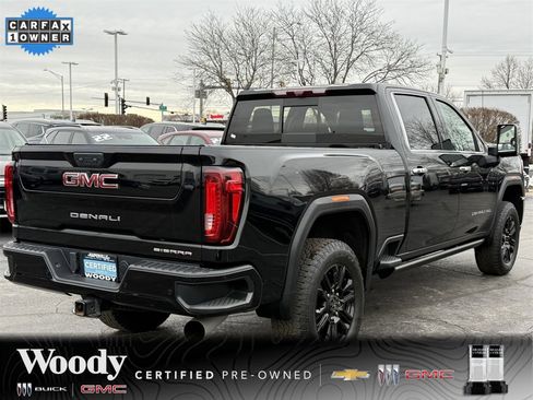 Certified 2021 GMC Sierra 2500 Denali w/ Denali Black Diamond Edition image 8