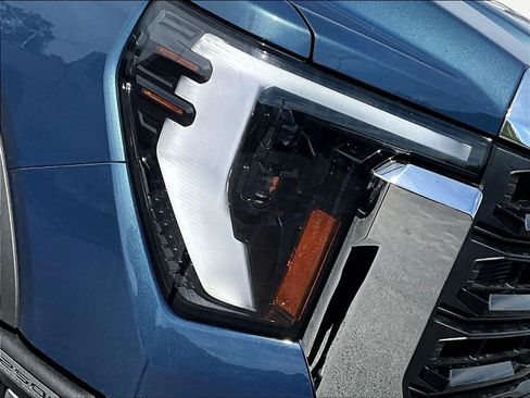 New 2026 GMC Sierra 2500 Pro AWD/4WD image 8
