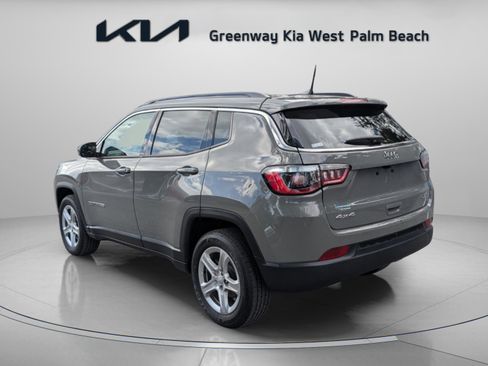 Used 2023 Jeep Compass Latitude image 6