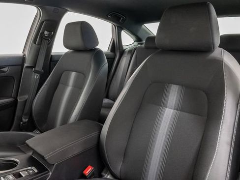Used 2024 Honda Civic Sport image 9