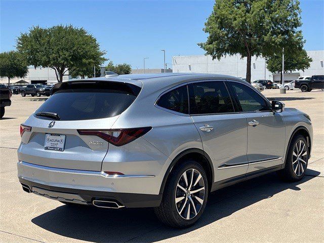 Used 2026 Acura MDX w/ Technology Package FWD image 4