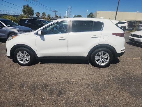 Used 2019 Kia Sportage LX FWD image 9