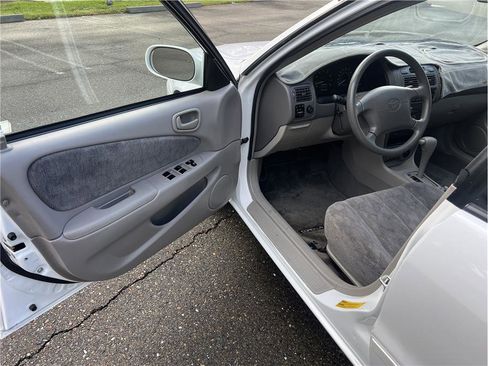 Used 1999 Toyota Corolla LE image 13