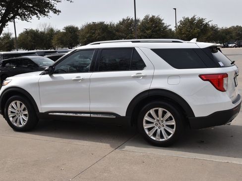 Certified 2023 Ford Explorer Limited w/ Limited Technology Package image 11