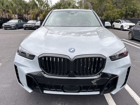 New 2026 BMW X5 xDrive50e w/ M Sport Package image 8