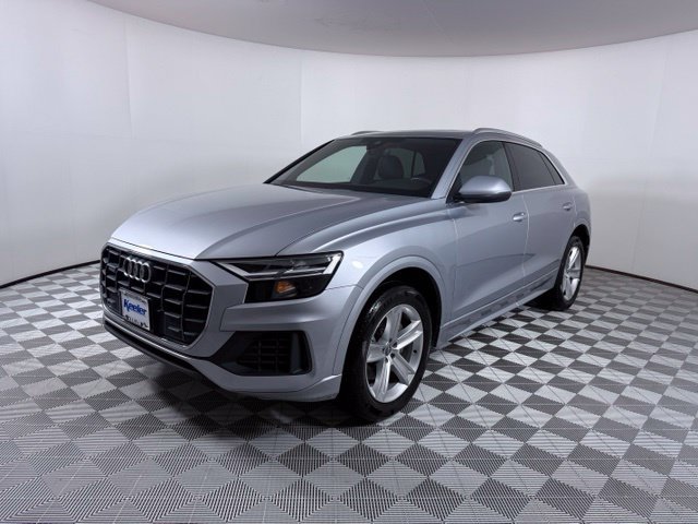 Used 2019 Audi Q8 Premium w/ Convenience Package AWD/4WD image 3