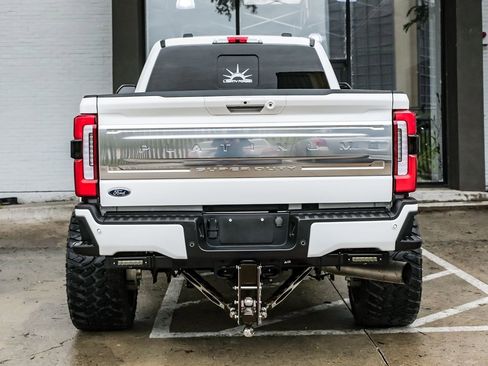 Used 2024 Ford F350 Platinum image 11