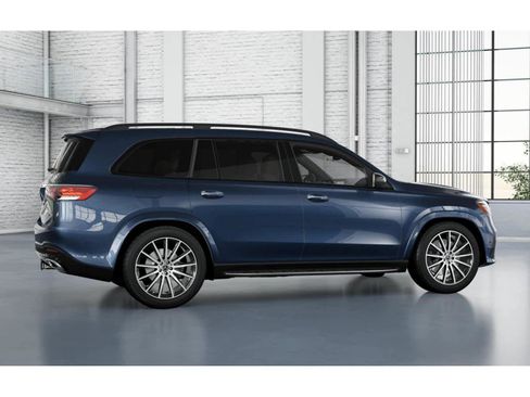 New 2026 Mercedes-Benz GLS 450 4MATIC image 17