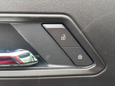 New 2026 GMC Canyon AT4 image 25